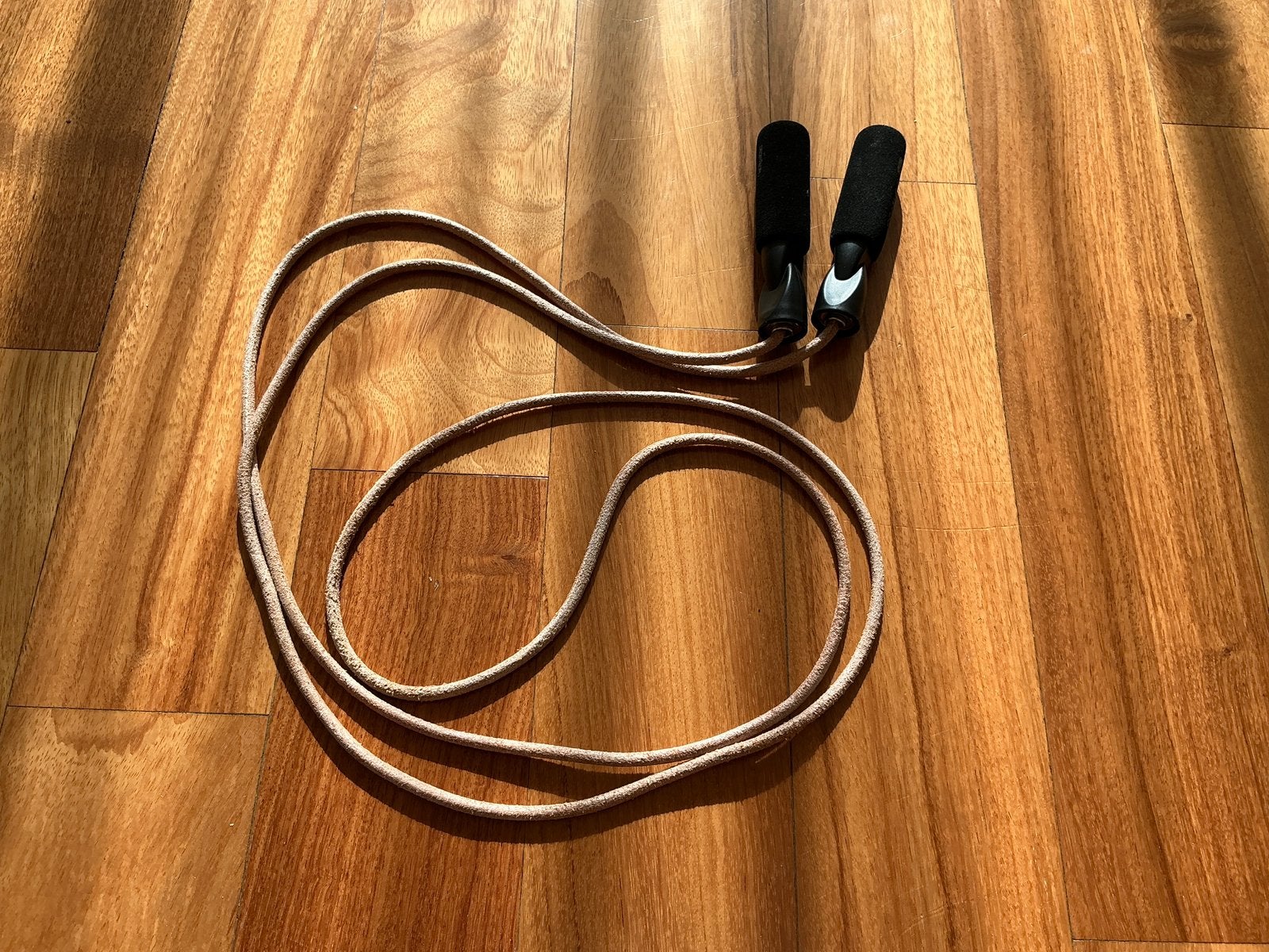Domyos springtouw 265 cm – zo goed als nieuw, Sport en Fitness, Ophalen of Verzenden, Zo goed als nieuw