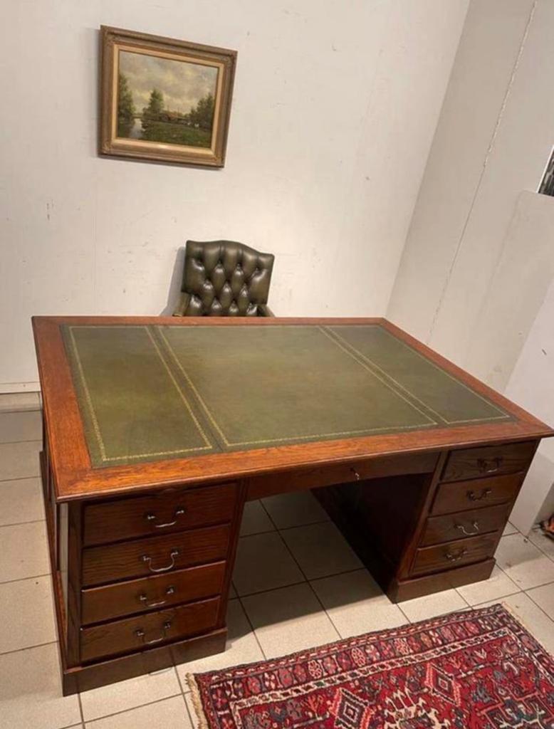 Antiek engels partnerdesk met leren inlegwerk en gouden bies, Ophalen
