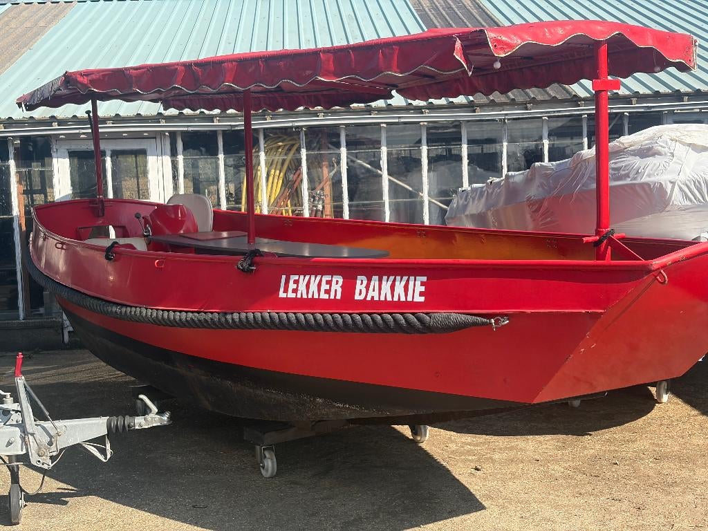 Grachtenjacht , Bierboot ,Rondvaart , rondzit luifel 7 meter, 8 pk, Gebruikt, Buitenboordmotor, Trailer