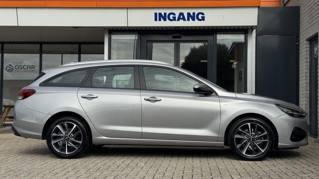 Hyundai i30 Wagon 1.0 T-GDi MHEV Comf. AppleCarplay | Stoel-, Gebruikt, Automatische klimaatregeling, 1246 kg, Beige