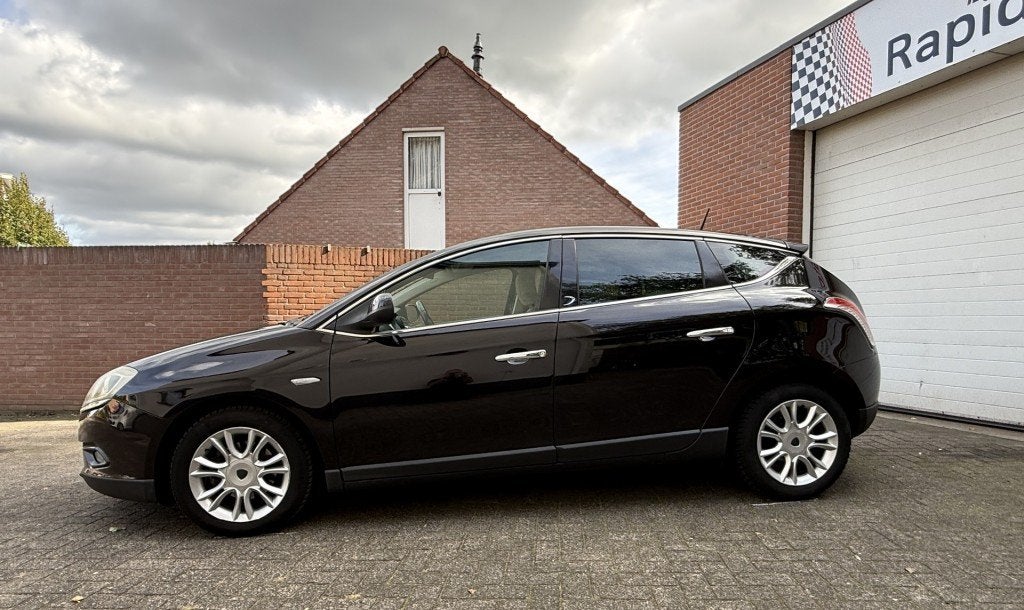 Lancia DELTA 1.4-16V Oro Lederen bekleding, APK, Auto's, Voorwielaandrijving, Euro 5, 1295 kg, 4 cilinders