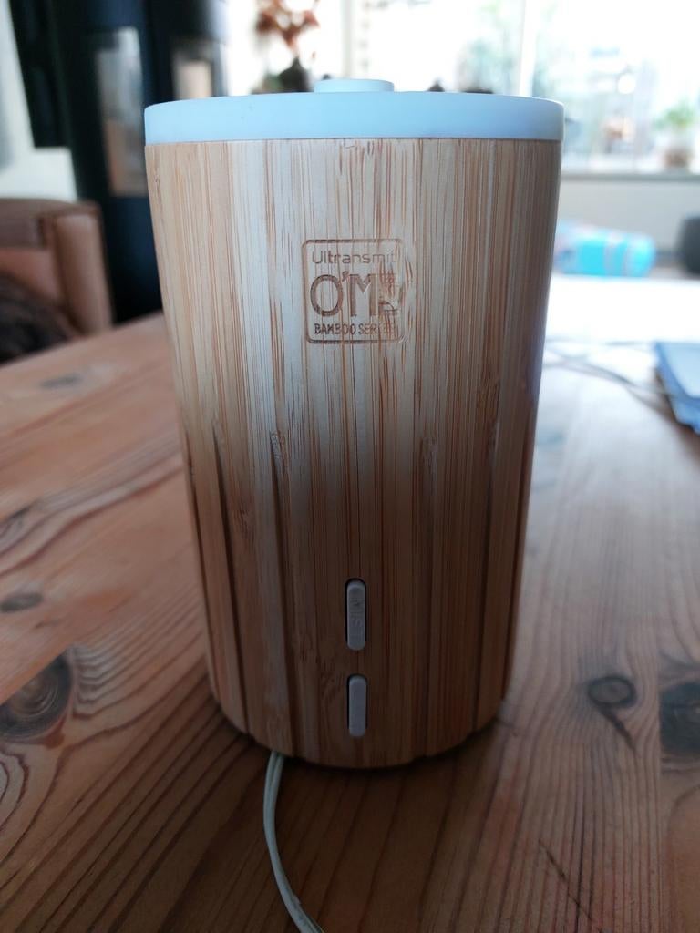 Aroma diffuser O'ME BAMBOE met licht, Ophalen of Verzenden, Gebruikt