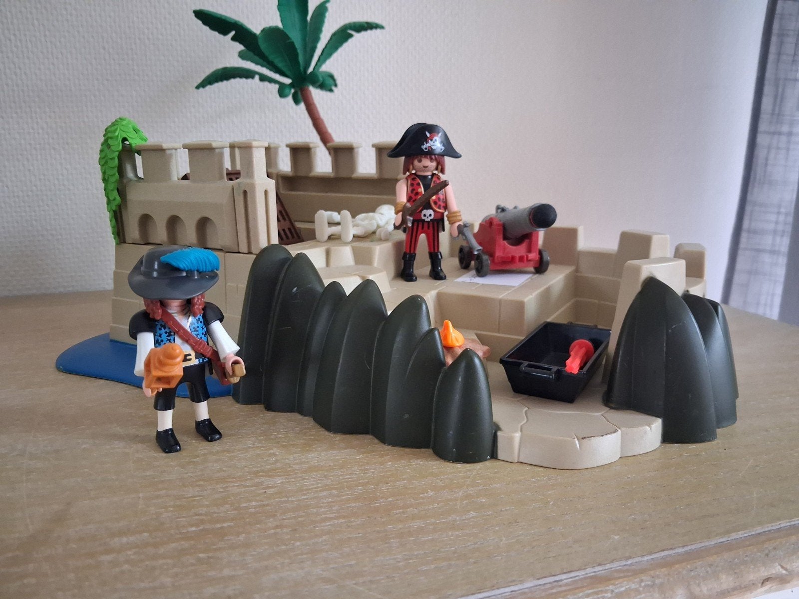 Playmobil piratenvesting met kanon, 2 piraten en schat 4007, Ophalen of Verzenden, Zo goed als nieuw, Complete set