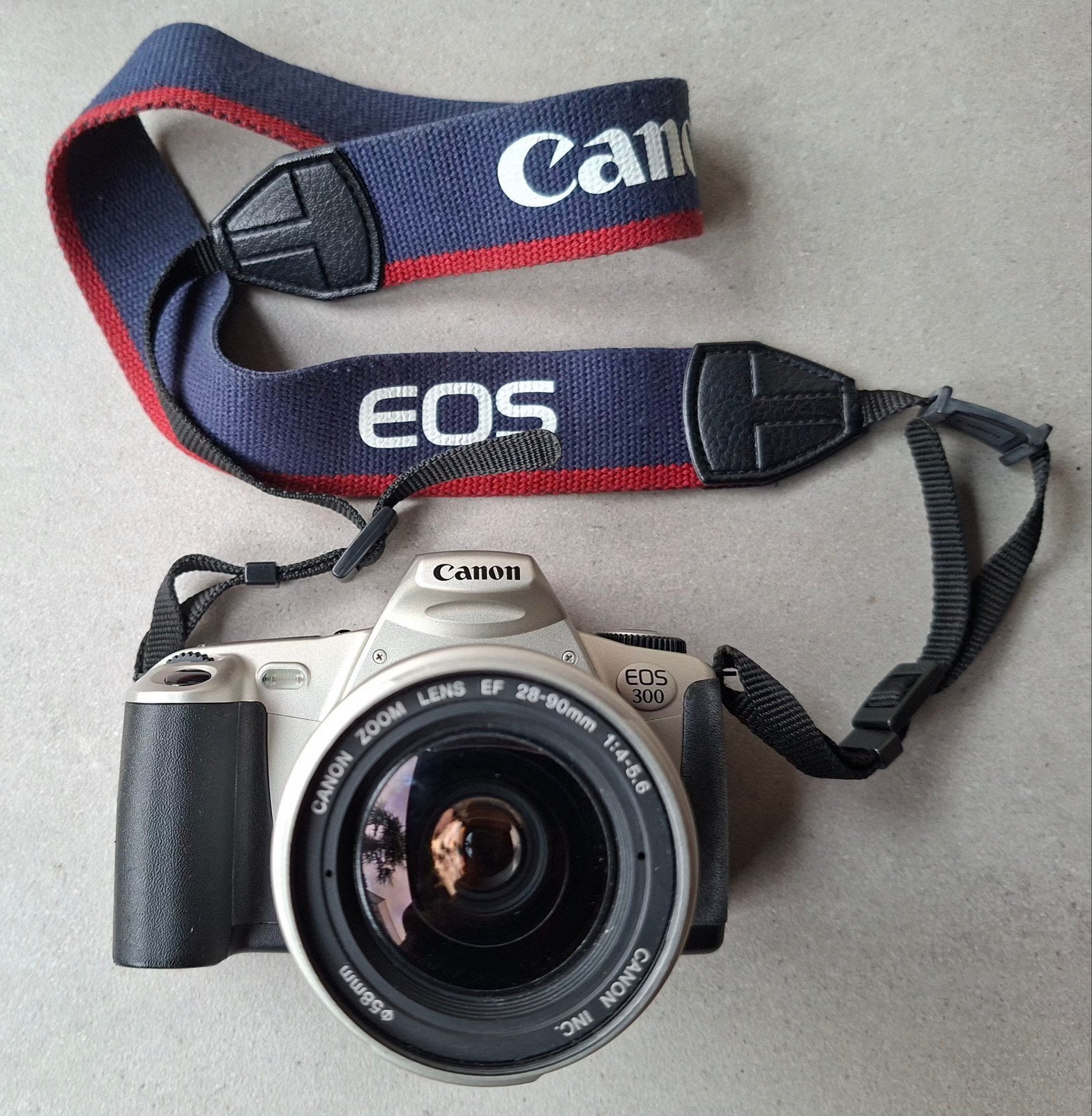 Canon EOS 300 Spiegelreflexcamera met 28-90mm lens, Ophalen of Verzenden, Gebruikt, Spiegelreflex, Canon