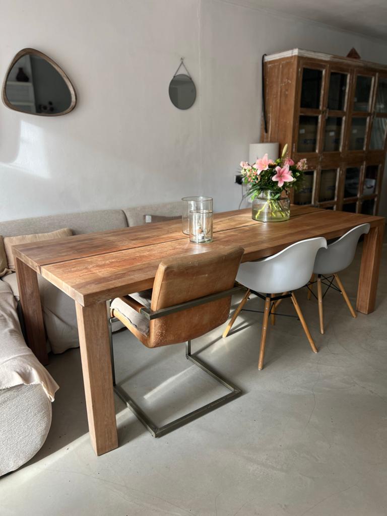 Robuuste houten eettafel - 2.40m x 1m, Gebruikt, 200 cm of meer, Vijf personen of meer, Rechthoekig