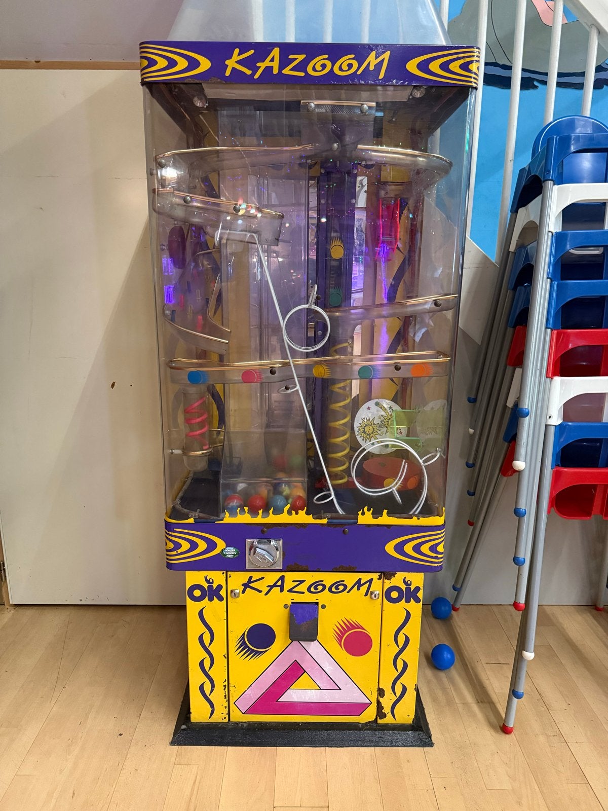 Kazoom Vending Machine - Werkt op €1 munt, Ophalen, Gebruikt