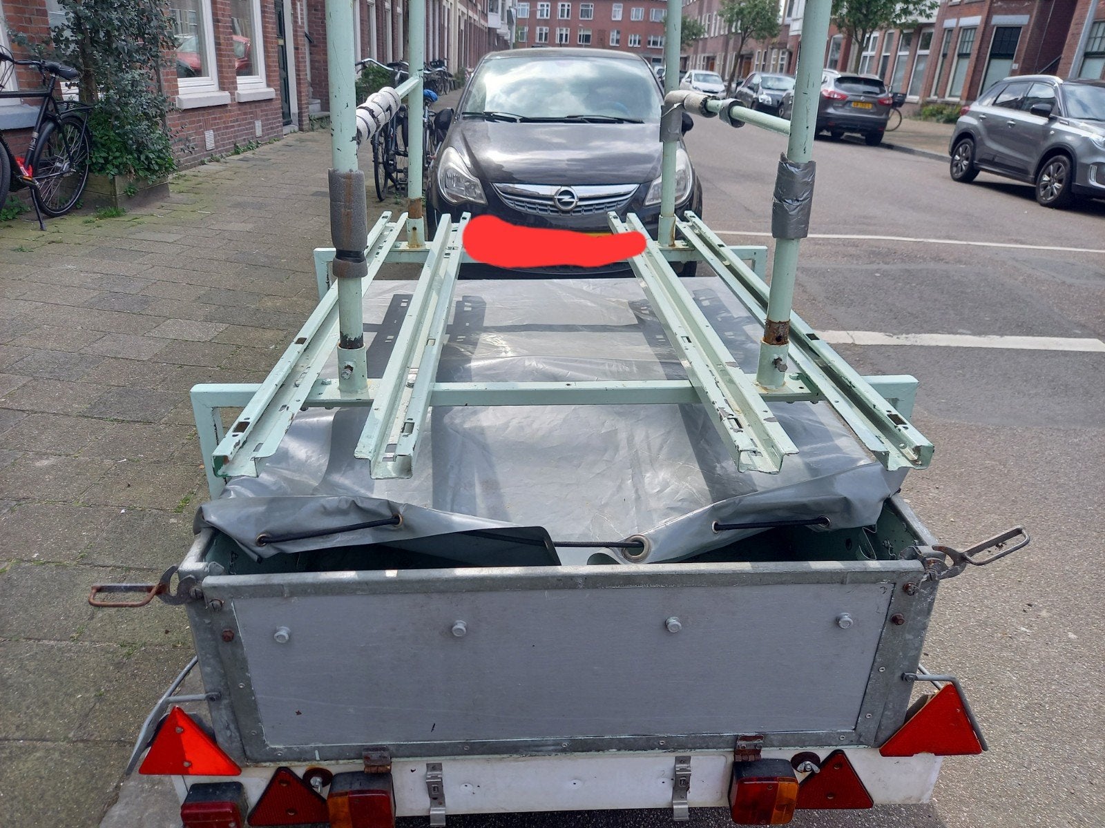 Bagagewagen met fietsenrek voor 4 fietsen, Ophalen