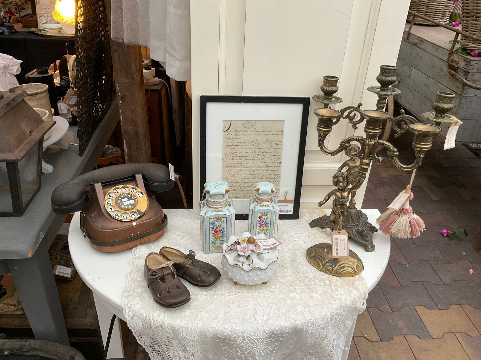 Tafeltje met brocante *floor epe*, Ophalen of Verzenden