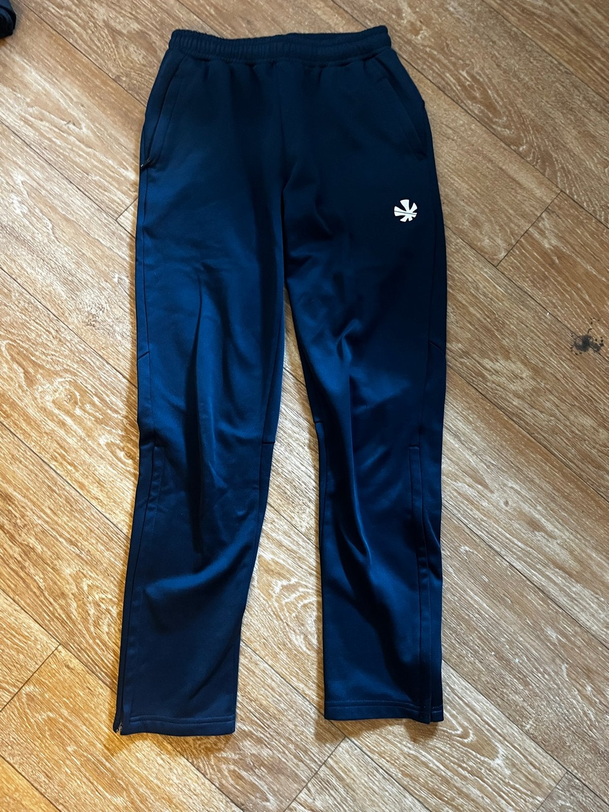 Reece trainingsbroek - Zo goed als nieuw, Kinderen en Baby's, Ophalen of Verzenden, Zo goed als nieuw, Jongen of Meisje, Sport- of Zwemkleding