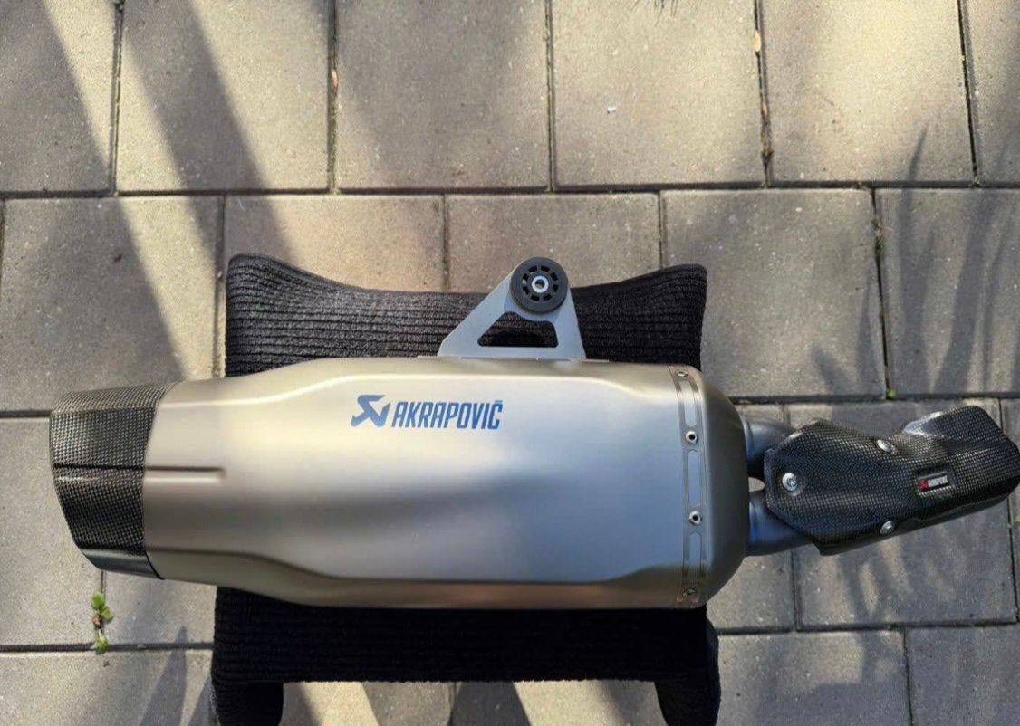 BMW GS 1250 akrapovic, Motoren, Ophalen of Verzenden, Gebruikt