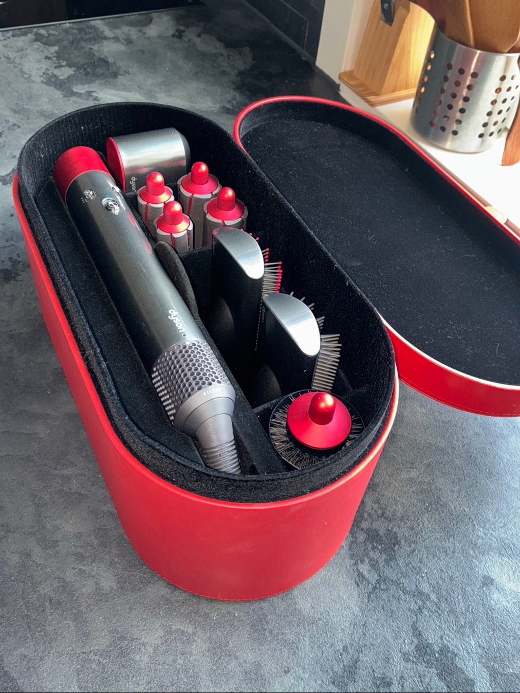 Dyson airwrap multistyler limited edition rood, Ophalen of Verzenden, Zo goed als nieuw, Föhn of Haardroger