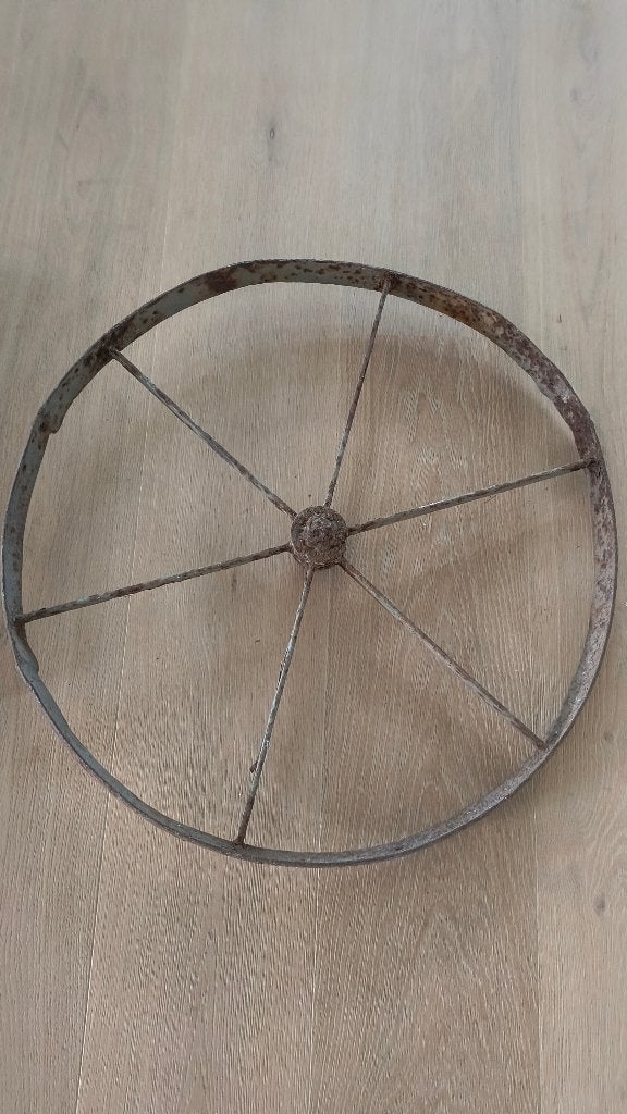 antiek ijzeren wiel, Antiek en Kunst, Antiek | Gereedschap en Instrumenten, Ophalen of Verzenden