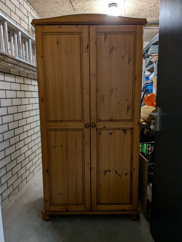 Grenen garderobekast, Ophalen, Met deur(en), Gebruikt, 50 tot 100 cm