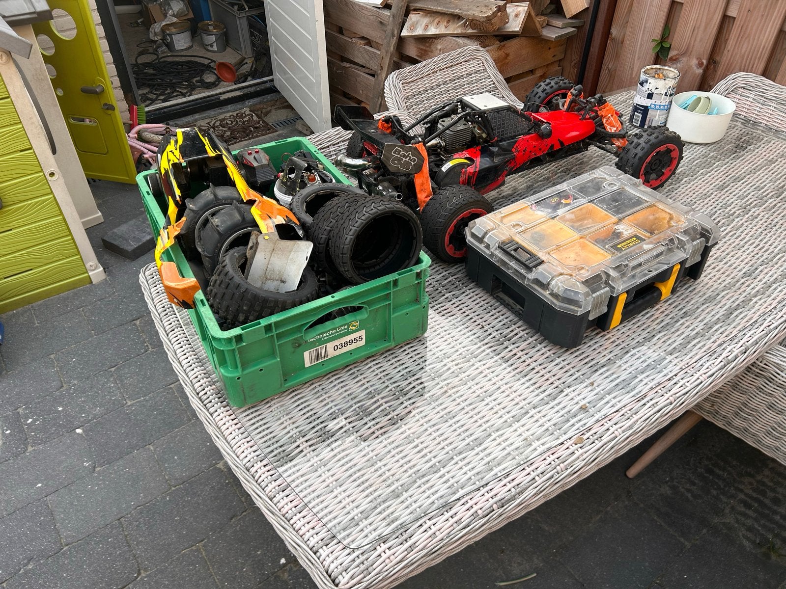 Baha 5b 1:5 RC Auto met heel veel reserveonderdelen, Hobby en Vrije tijd, Modelbouw | Radiografisch | Auto's, Ophalen, Benzine