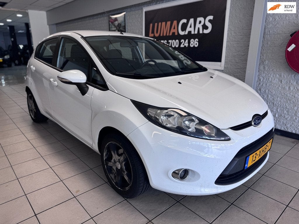 Ford Fiesta 1.6 TDCi ECOnetic Lease Trend | 5-deurs | Airco, Voorwielaandrijving, Gebruikt, 96 €/maand, Wit