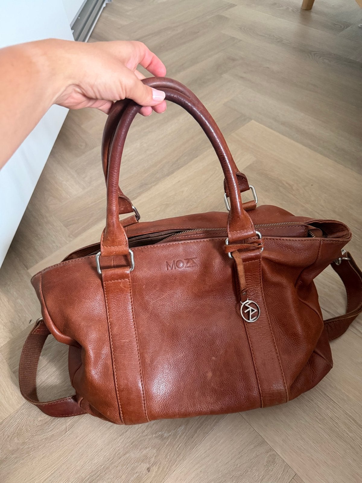 MOZZ leren laptop / luier tas cognac incl.verschoningsmat, Verzorgingstas, Bruin, Gebruikt, Mozz