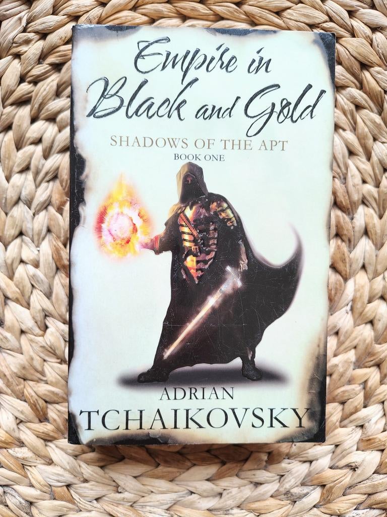 Adrian Tchaikovsky - Empire in Black and Gold, Ophalen of Verzenden, Zo goed als nieuw