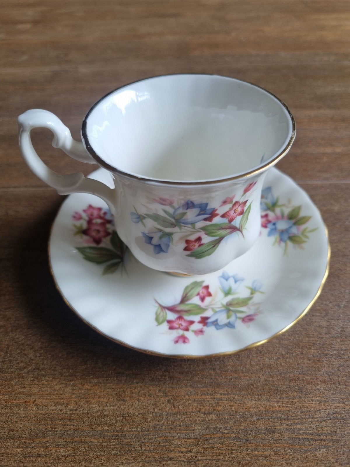 Royal Albert Bone China kop en schotel - Sweet Violets, Ophalen of Verzenden
