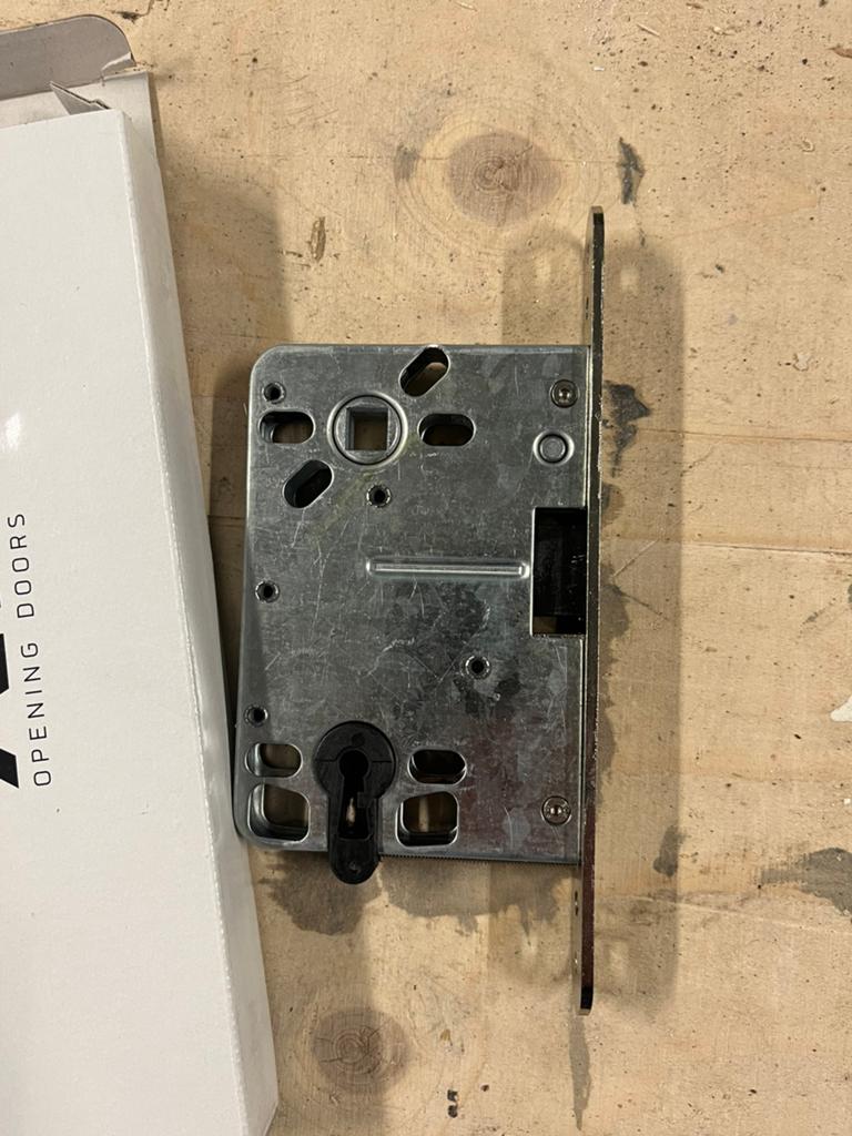 Magneet sloten, Ophalen of Verzenden, Zo goed als nieuw, Rvs, Slot