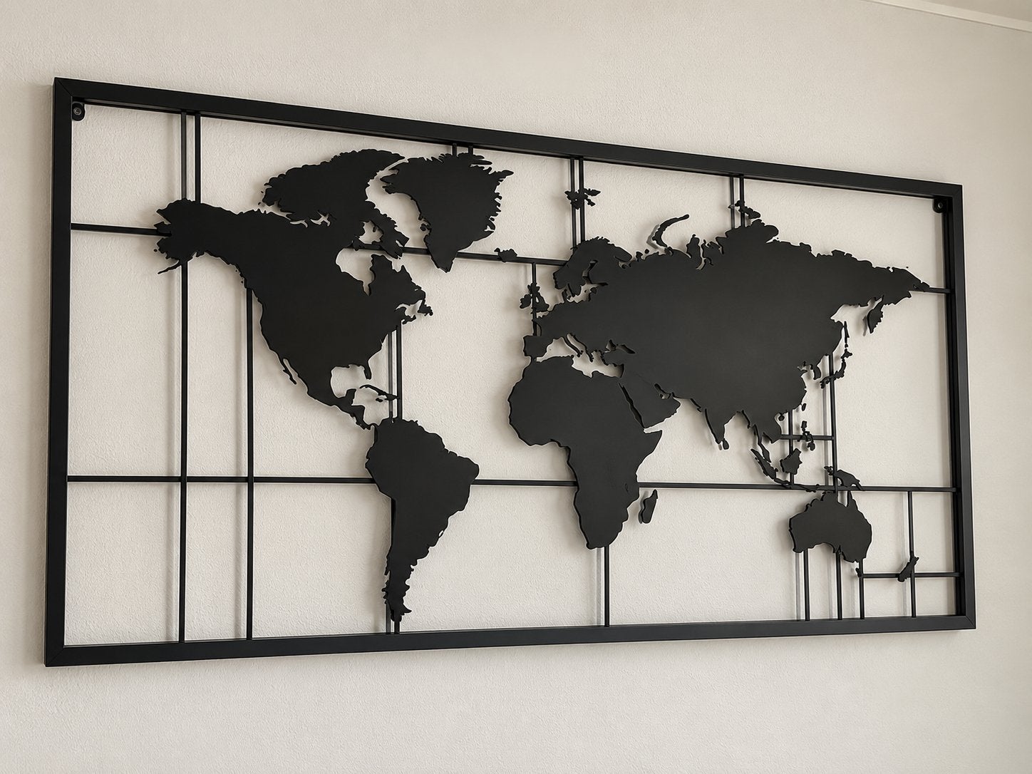 Grote zwarte metalen wereldkaart – wanddecoratie, Huis en Inrichting, Woonaccessoires | Wanddecoraties, Ophalen