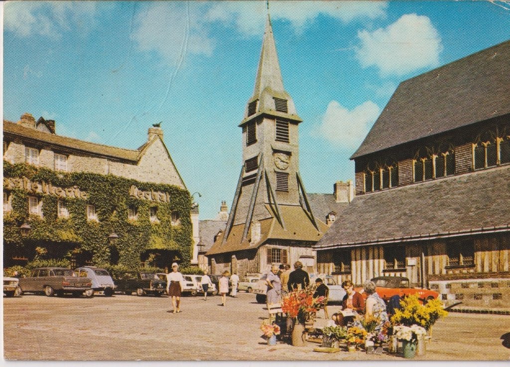 Frankrijk, Honfleur met auto's, Mercedes Heckflosse W110/111, Ophalen of Verzenden, 1960 tot 1980, Gelopen, Frankrijk