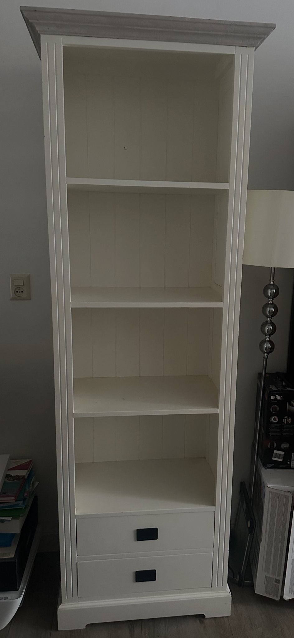 Witte boekenkast met lade - gebruikt