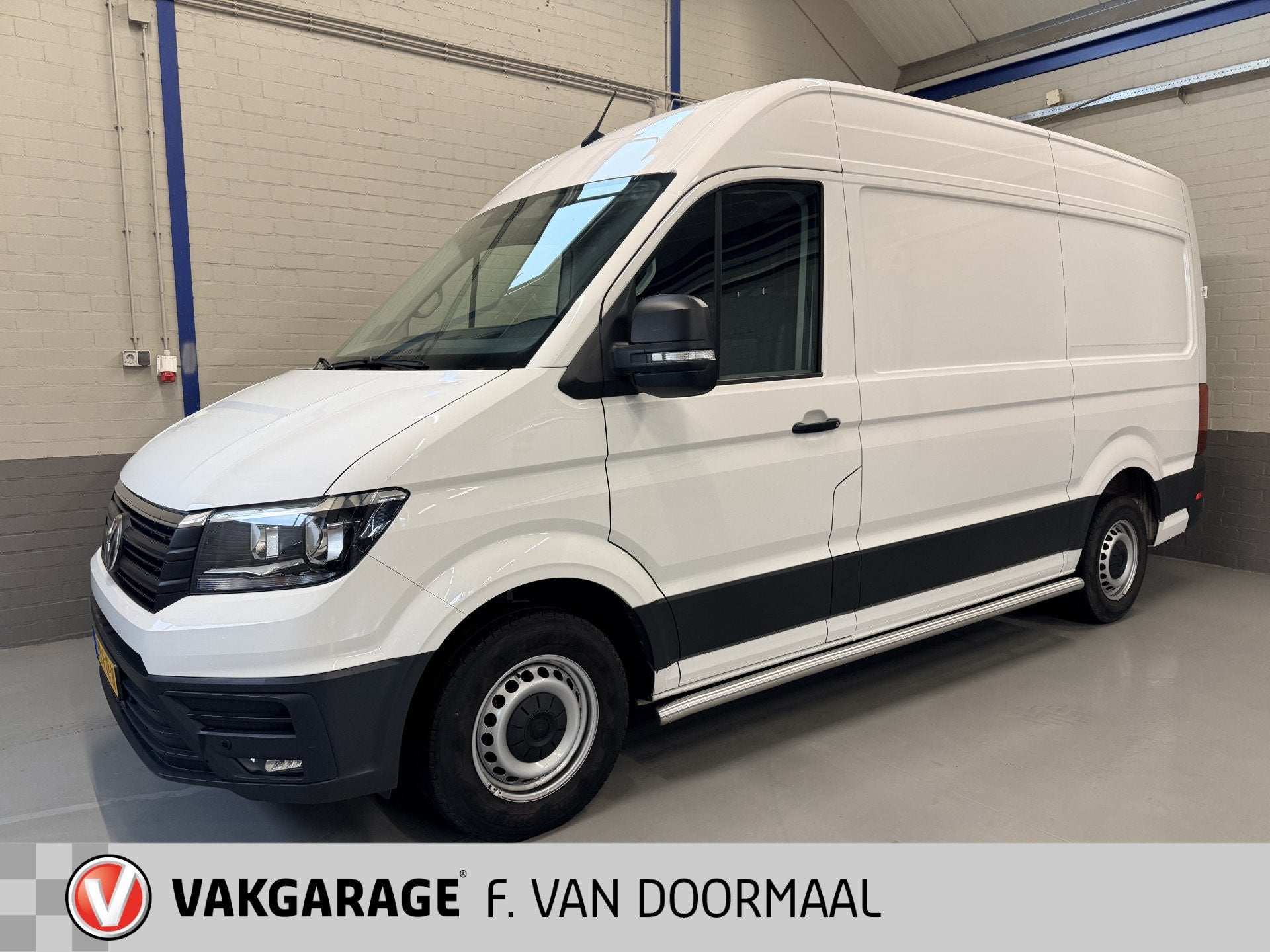 Volkswagen Crafter 35 2.0 TDI L3H3 Highline | Nav | Trekhaak, Gebruikt, Euro 6, 4 cilinders, Volkswagen