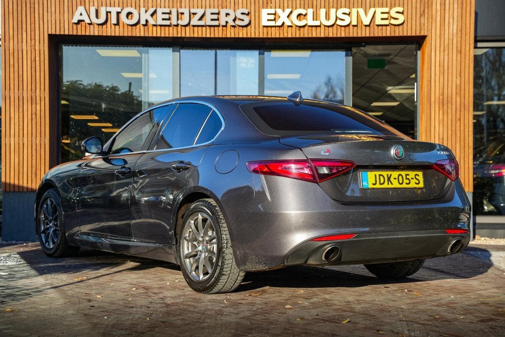 Alfa Romeo Giulia 2.0 T AWD Gepantserd / Armoured B4 B4 + GE, Auto's, Alfa Romeo, Euro 6, 4 cilinders, 1404 kg, Leder