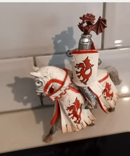 Schleich ridder met paard draak, Verzenden, Zo goed als nieuw