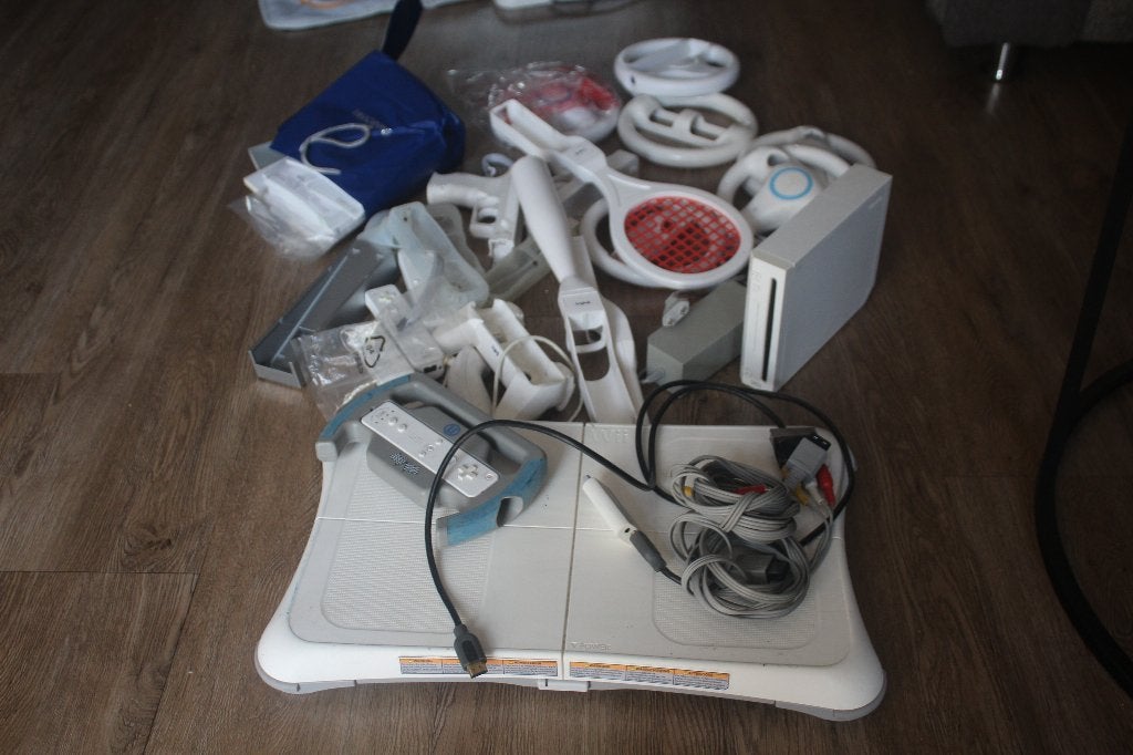 WII complete set + spelen, Spelcomputers en Games, Ophalen of Verzenden, Gebruikt, Met 3 controllers of meer, Met games