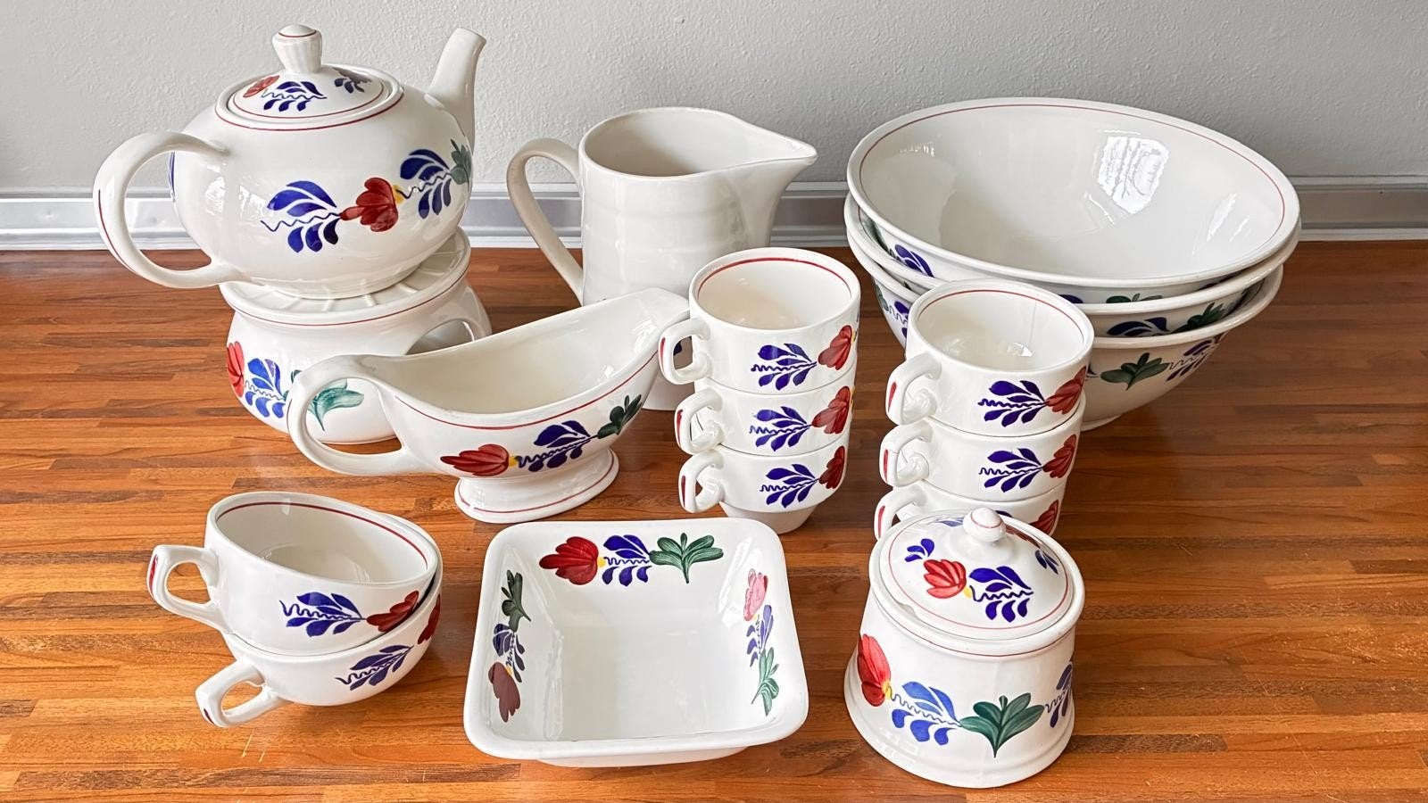 Delfts Blauw Servies Set - Compleet en Handgeschilderd, Ophalen, Porselein, Overige stijlen