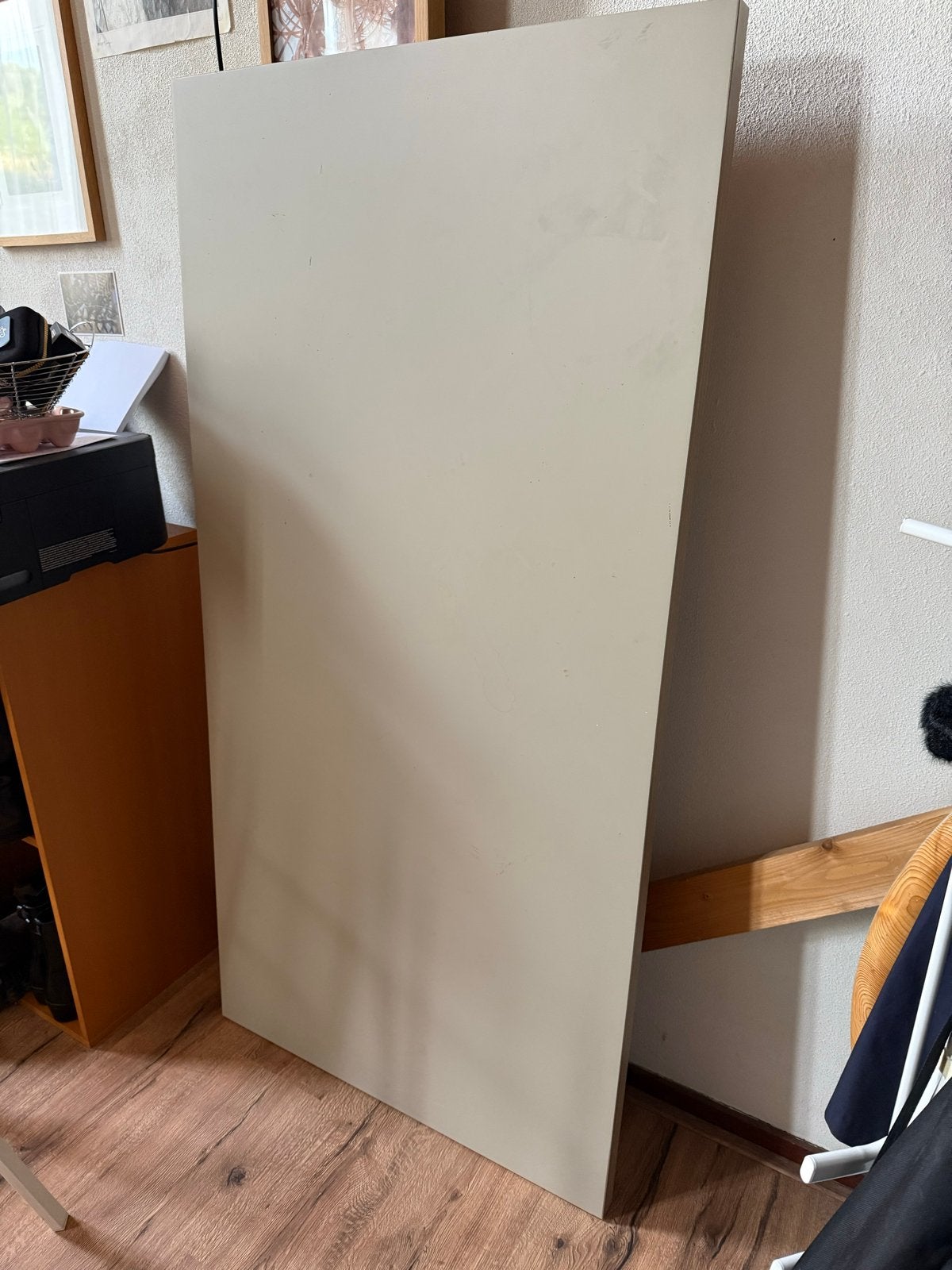 Bureaublad taupe met schragen wit 150x75cm, Ophalen, Gebruikt, Hout, Overige merken
