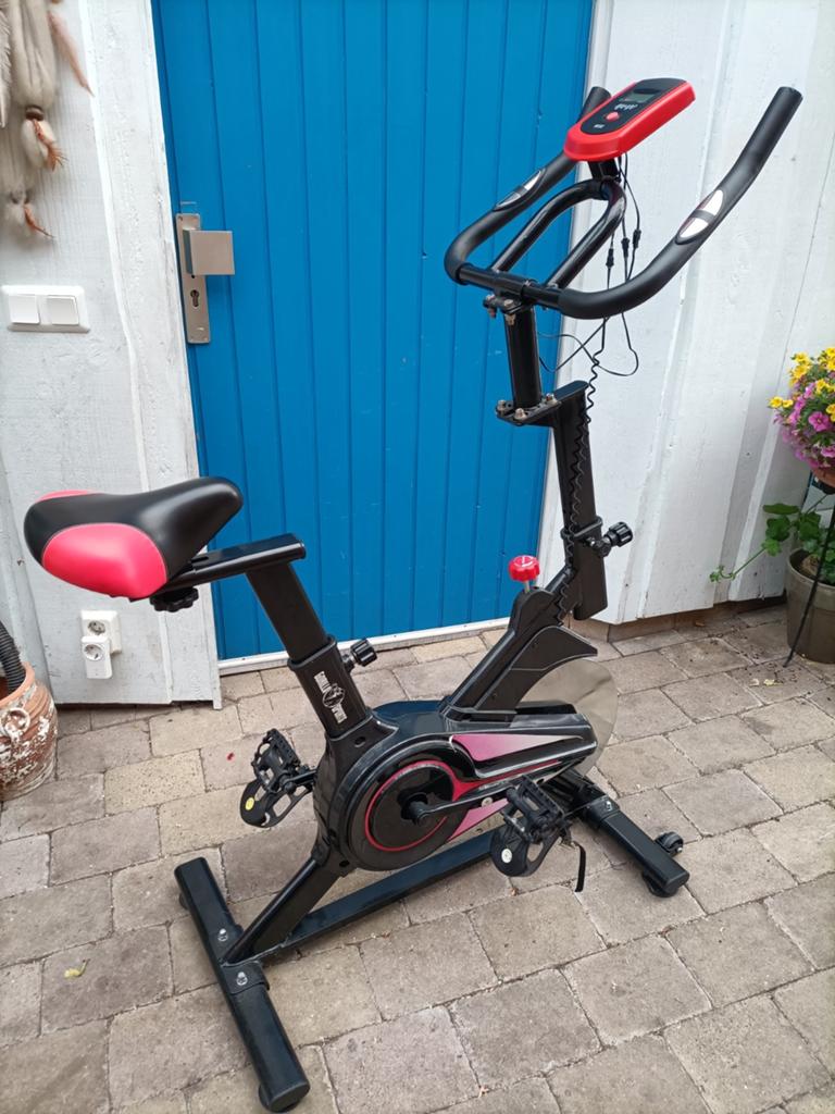 Gorilla Sports spinningfiets -rood/zwart, Ophalen, Zo goed als nieuw, Spinningfiets