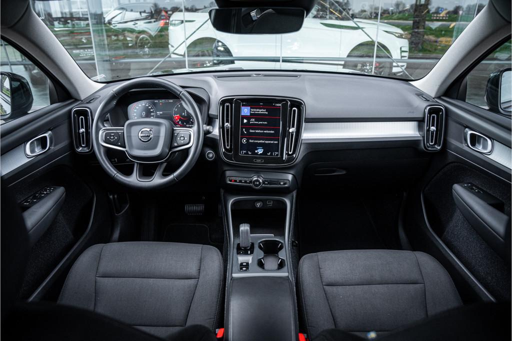 Volvo XC40 T3 Momentum Pro Automaat * Winter-line * Carplay, 12 maanden, Gebruikt, Zwart, Bedrijf