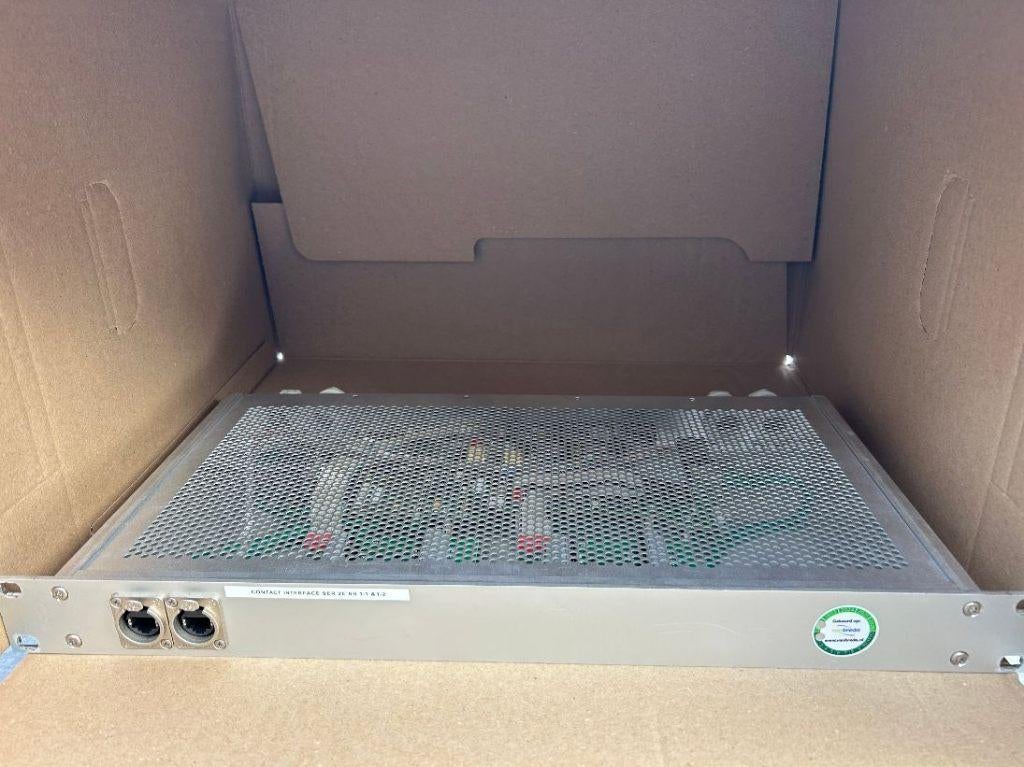 ➡️ Interface 19 inch besturingskast Switch Router, Computers en Software, Netwerk switches, Refurbished, Ophalen of Verzenden
