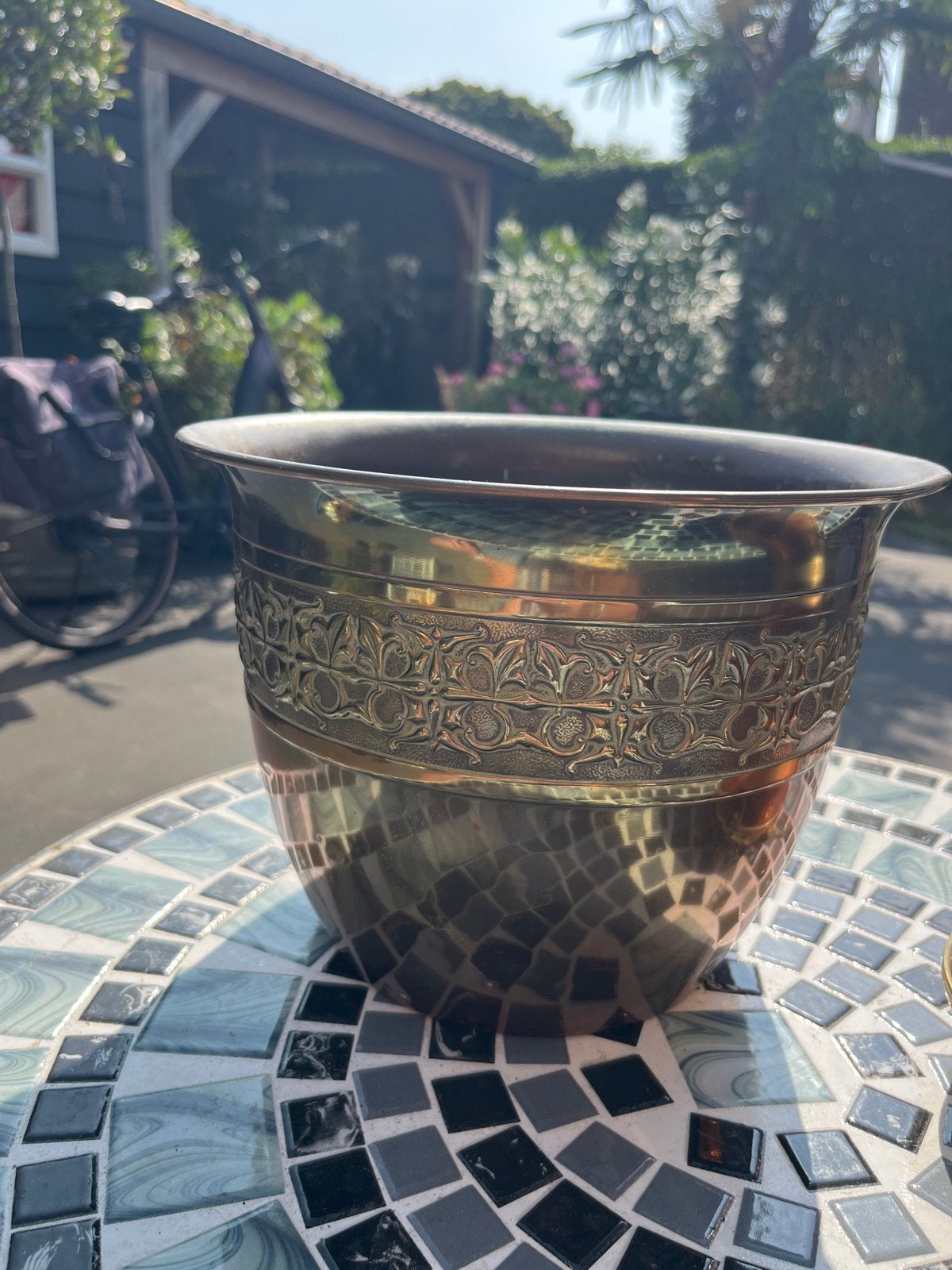 Decoratieve Koperen Bloempot met Reliëf, Ophalen, Koper