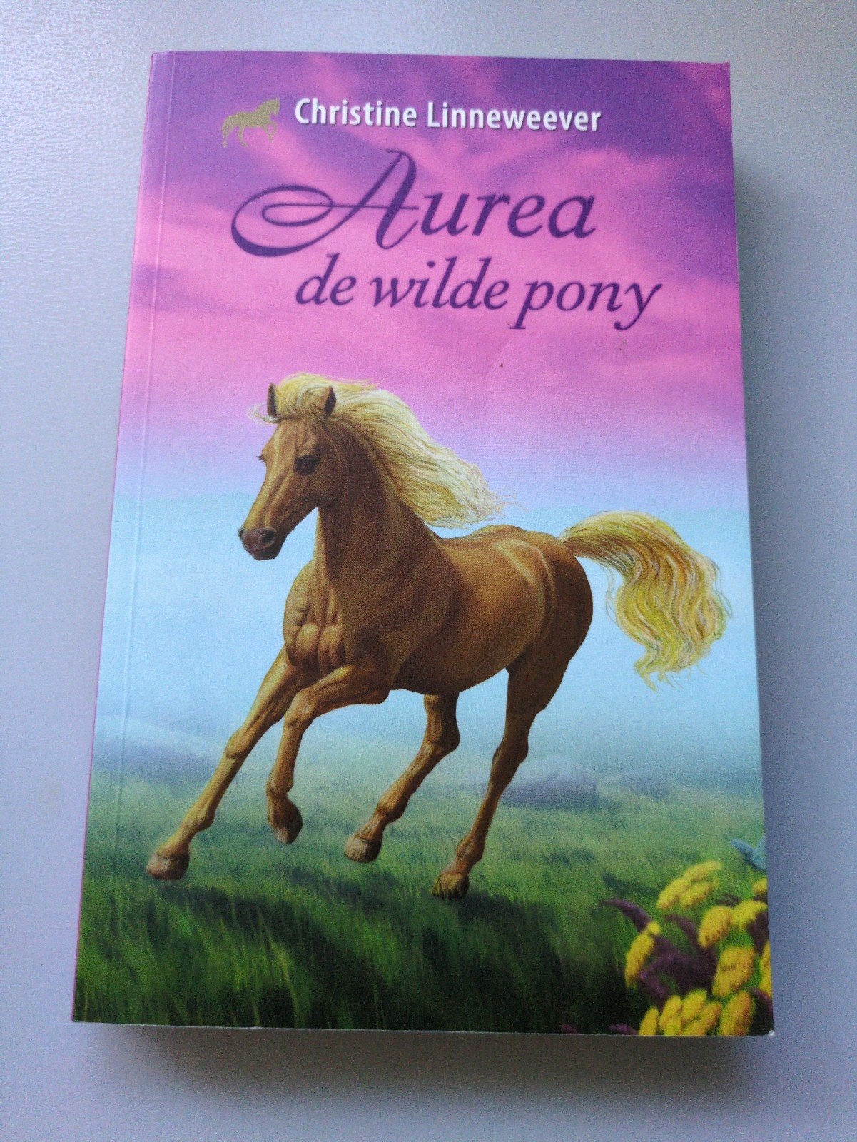 Aurea de wilde pony - Christine Linneweever, Ophalen of Verzenden, Gelezen, Christine Linneweever, Fictie