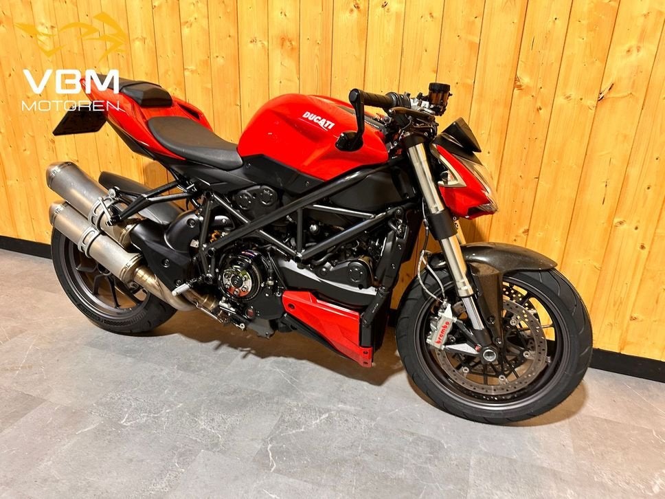 DUCATI STREETFIGHTER  1098 Riemen vervangen! Street Fighter, DUCATI, 2 cilinders, 1099 cc, Motorrijbewijs A