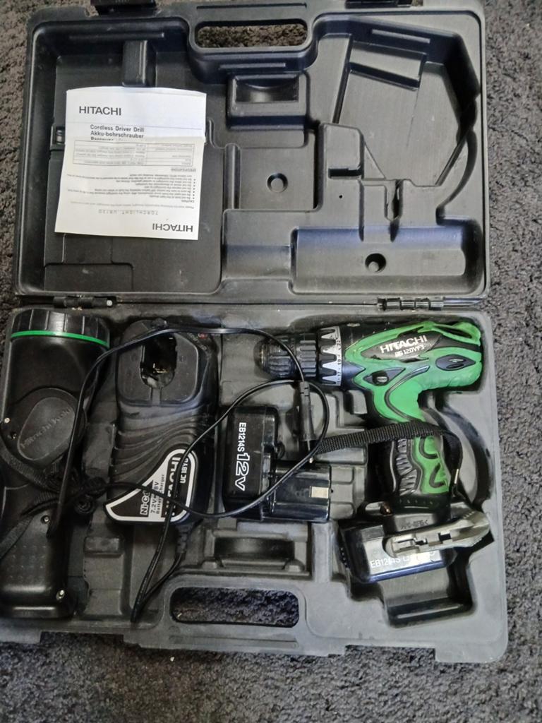 Te Koop: Hitachi accu Schroefmachine, Ophalen, Boor- en Schroefmachine