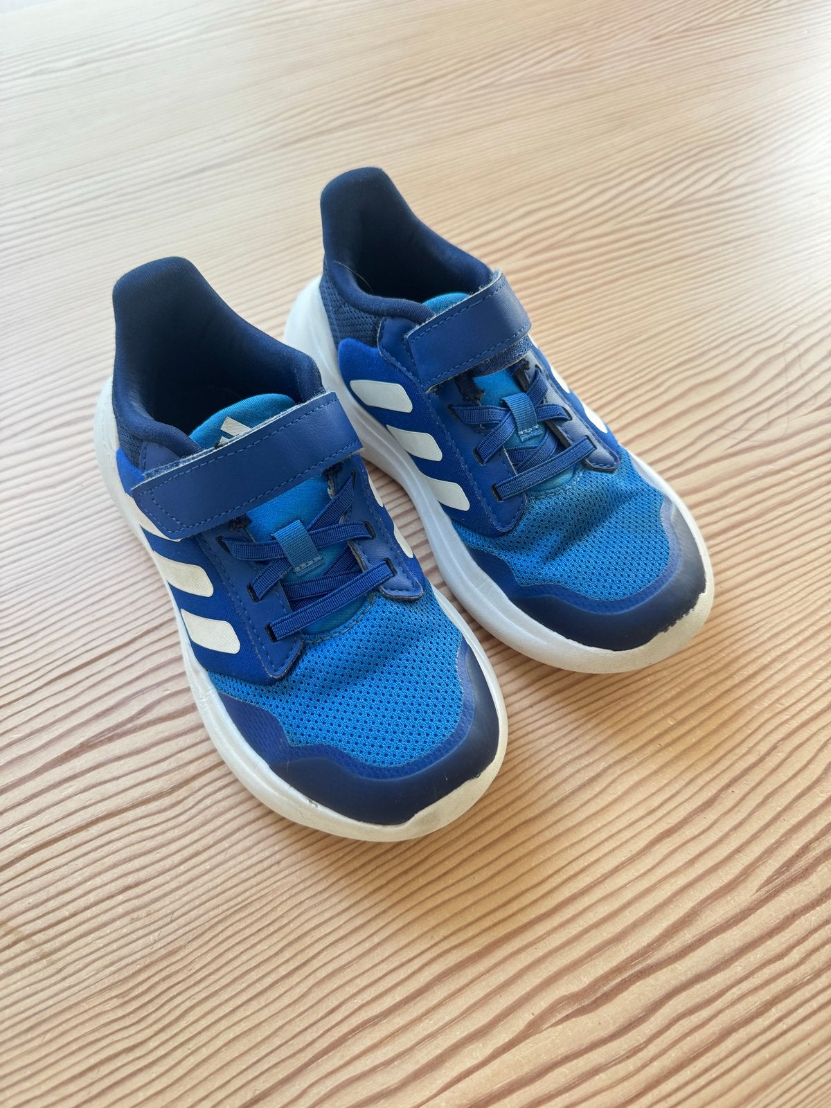 Adidas Sportschoenen Maat 32 - Blauw, Ophalen of Verzenden, Zo goed als nieuw, Jongen of Meisje, Sportschoenen