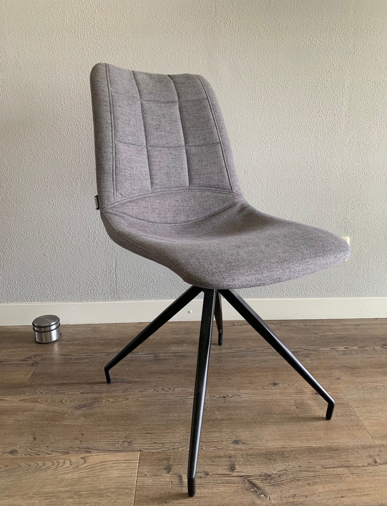 4 eetkamerstoelen, Huis en Inrichting, Stoelen, Ophalen, Zo goed als nieuw, Grijs, Vier