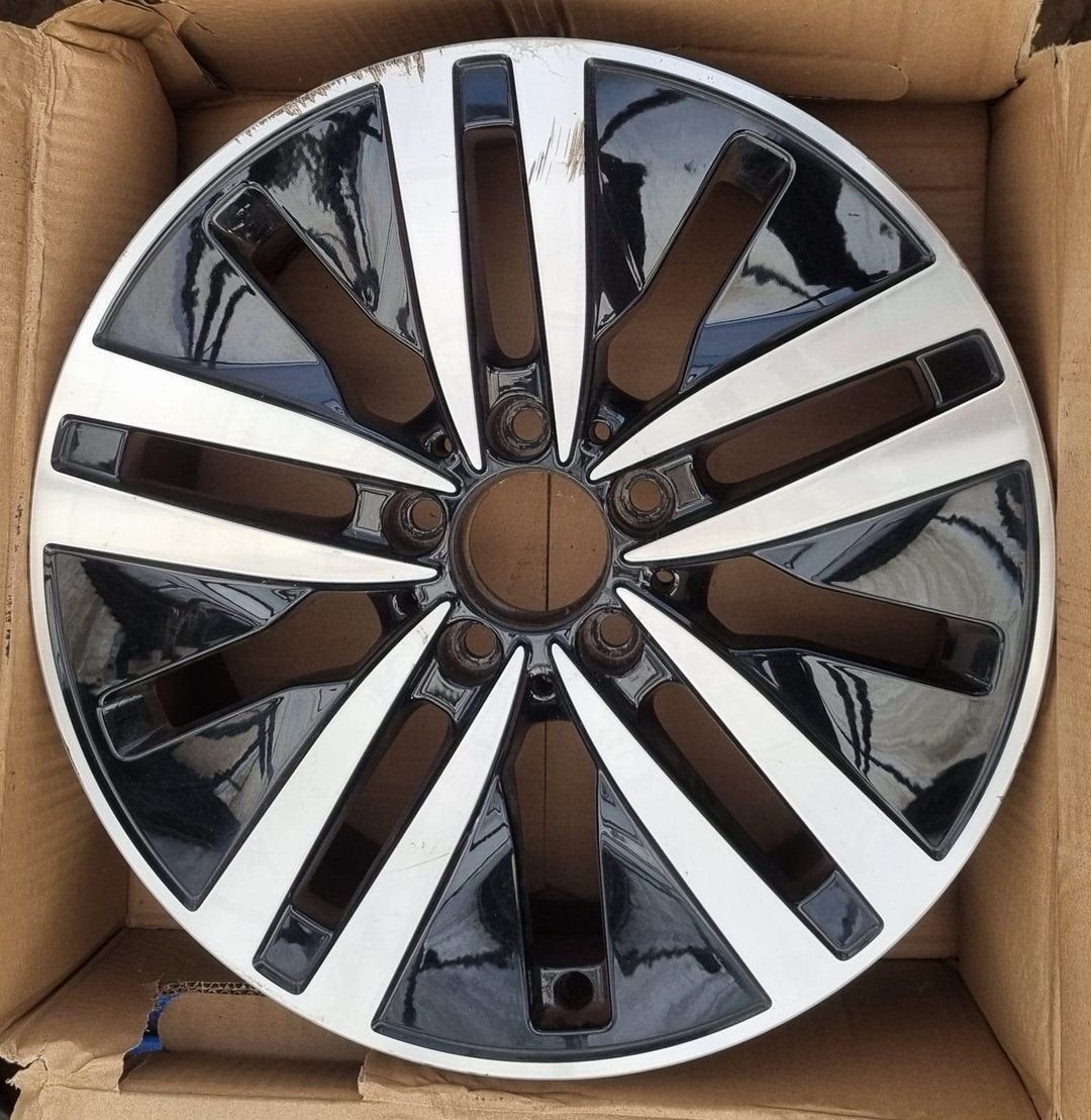 17 INCH VELG MERCEDES A KLASSE W1774010200, Gebruikt, -, Ophalen of Verzenden, -