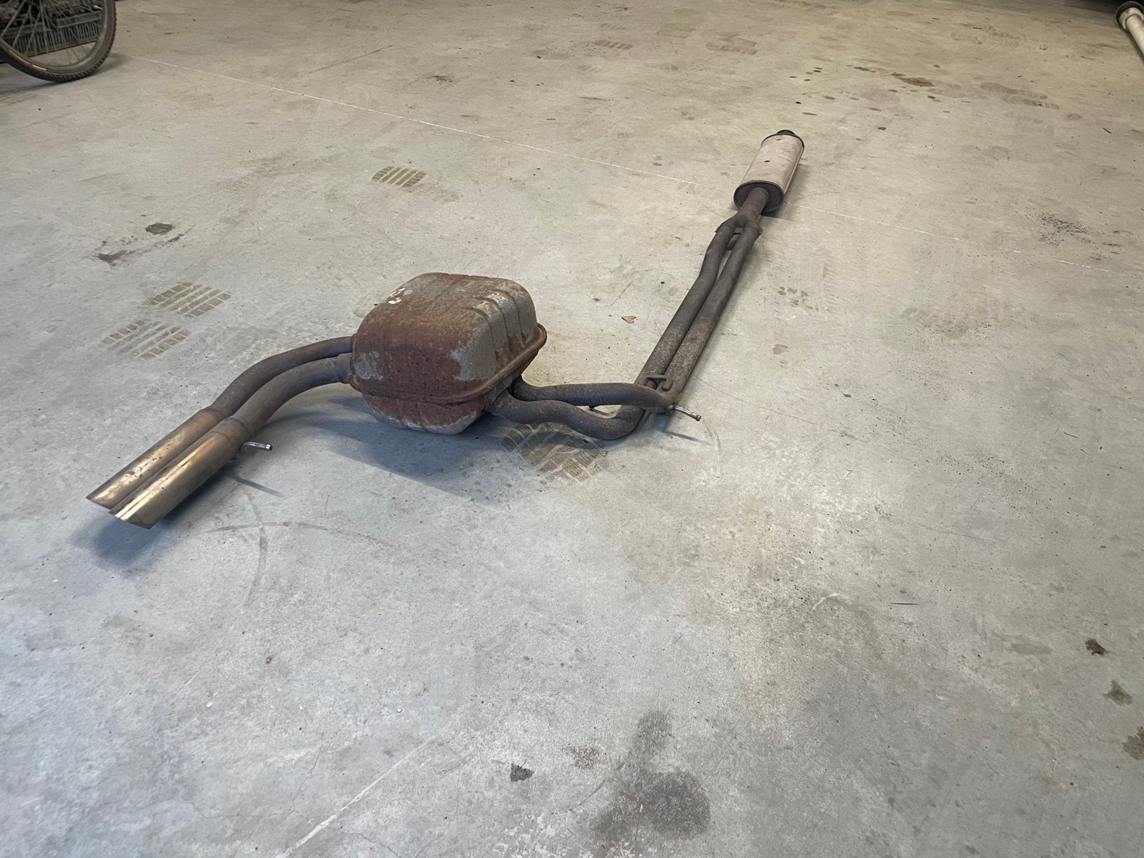 Volvo s60 r v70 r uitlaat origineel, Ophalen, Volvo