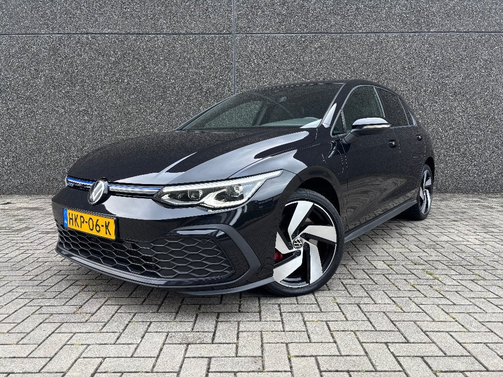 Volkswagen Golf 1.4 GTE Ehybrid 245pk DSG 2022 Zwart, Auto's, Zwart, 4 cilinders, Zwart, Plug-in hybride