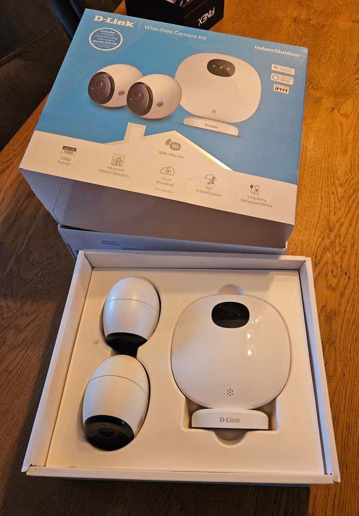 D-Link draadloze beveiligingscamera set – 2 camera’s + hub, Audio, Tv en Foto, Videobewaking, Gebruikt, Ophalen of Verzenden