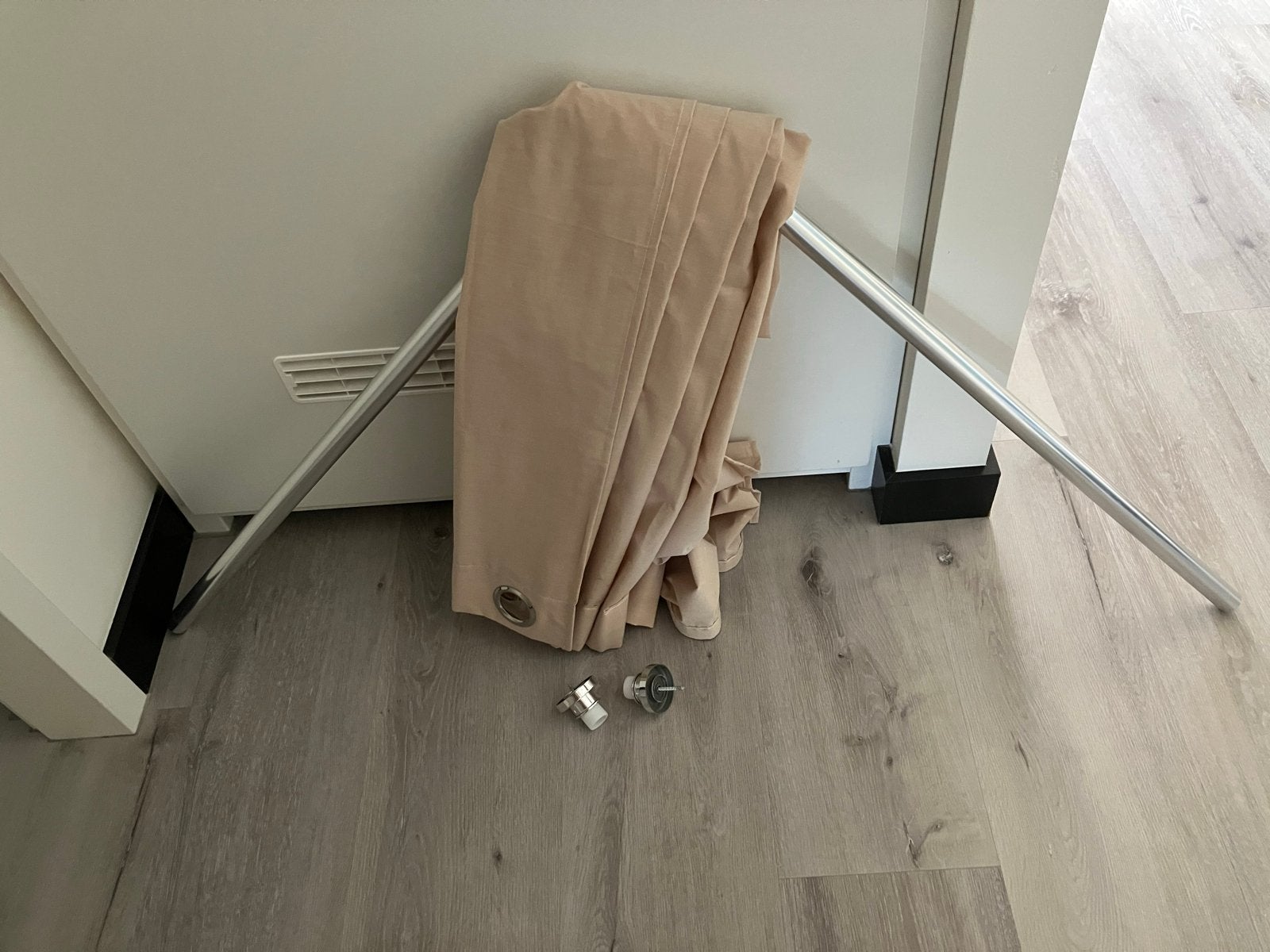 Douchestang met gordijn, Huis en Inrichting, Ophalen, Gebruikt, Beige, Douche-accessoire