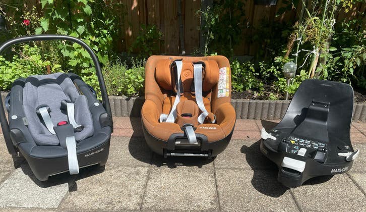 Maxi-Cosi Pebble, Mica Pro Eco i-Size met FamilyFix, Ophalen, 0 t/m 18 kg, Verstelbare rugleuning, Zo goed als nieuw