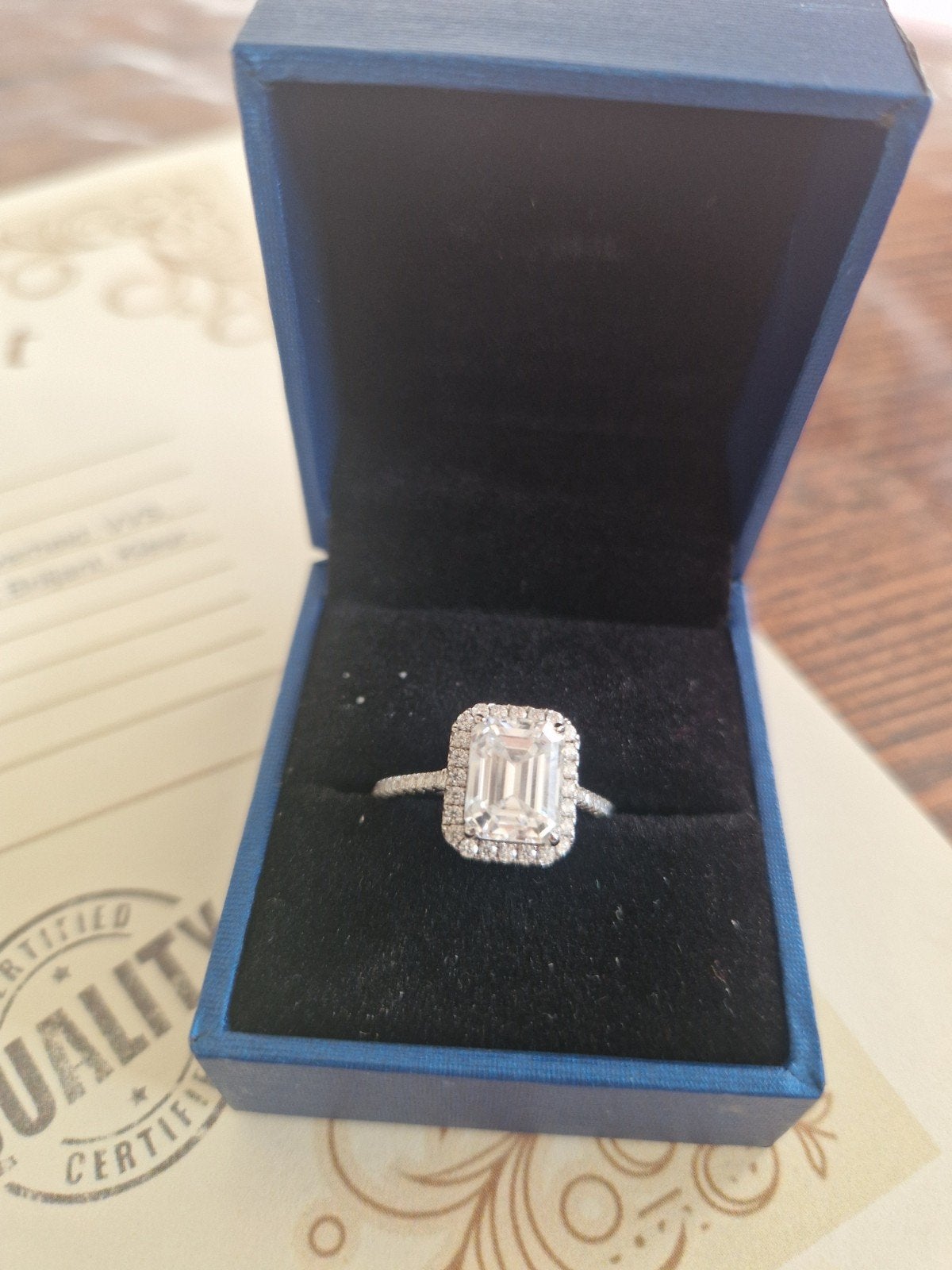 Entourage ring met Emerald - Maat 53 - 50%korting, Nieuw, Ophalen of Verzenden, 17 tot 18, Met edelsteen