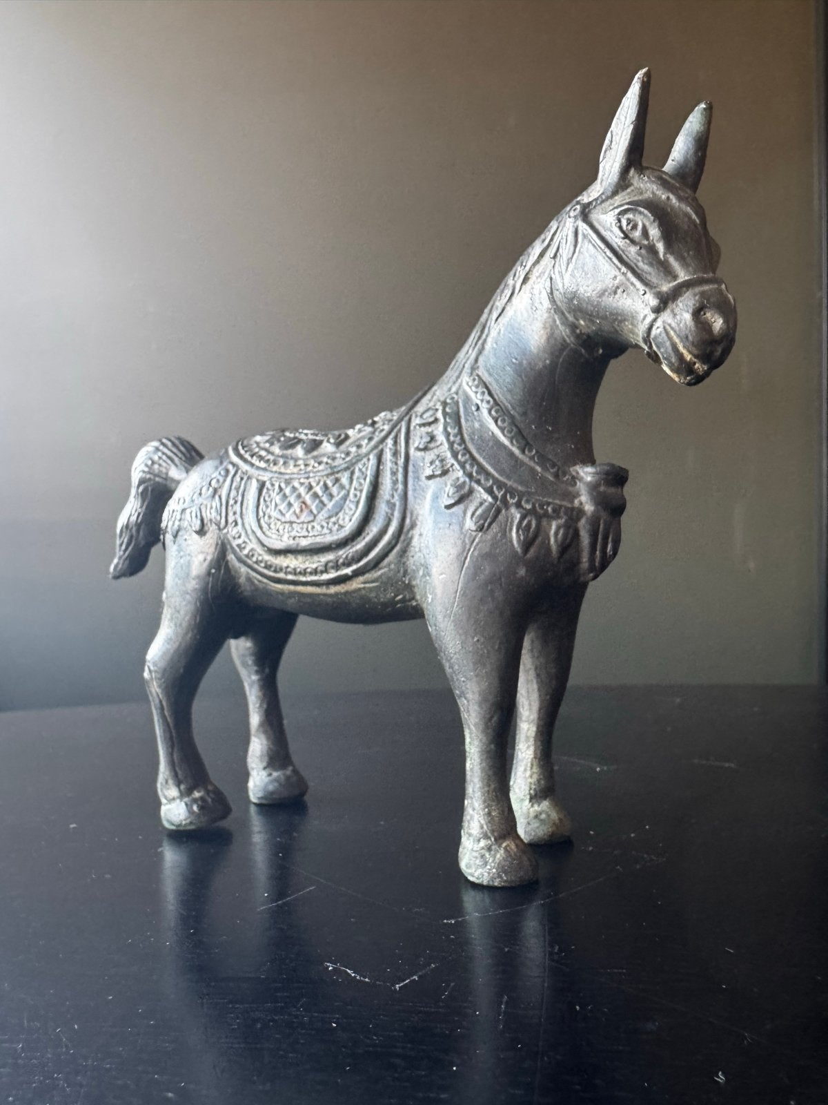 Bronzen Paardenbeeld - Thaise Stijl - Vintage Patina, Ophalen of Verzenden, 20 - 50 cm, Beeld, Klassiek