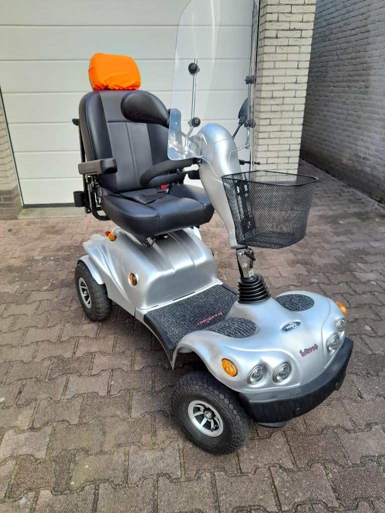 scootmobiel  4 wielen Mango Lion 4, Ophalen, Zo goed als nieuw, 16 km/u of meer, Mango